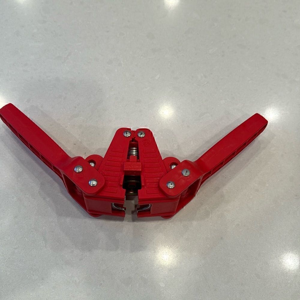 Beer bottle manual capper great shape, made in Italy.